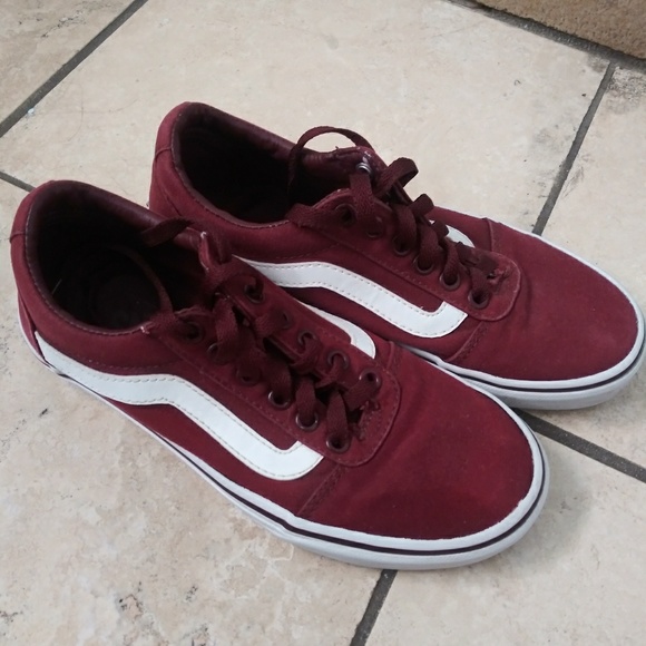 Burgundy Vans Old Skool - Picture 4 of 4